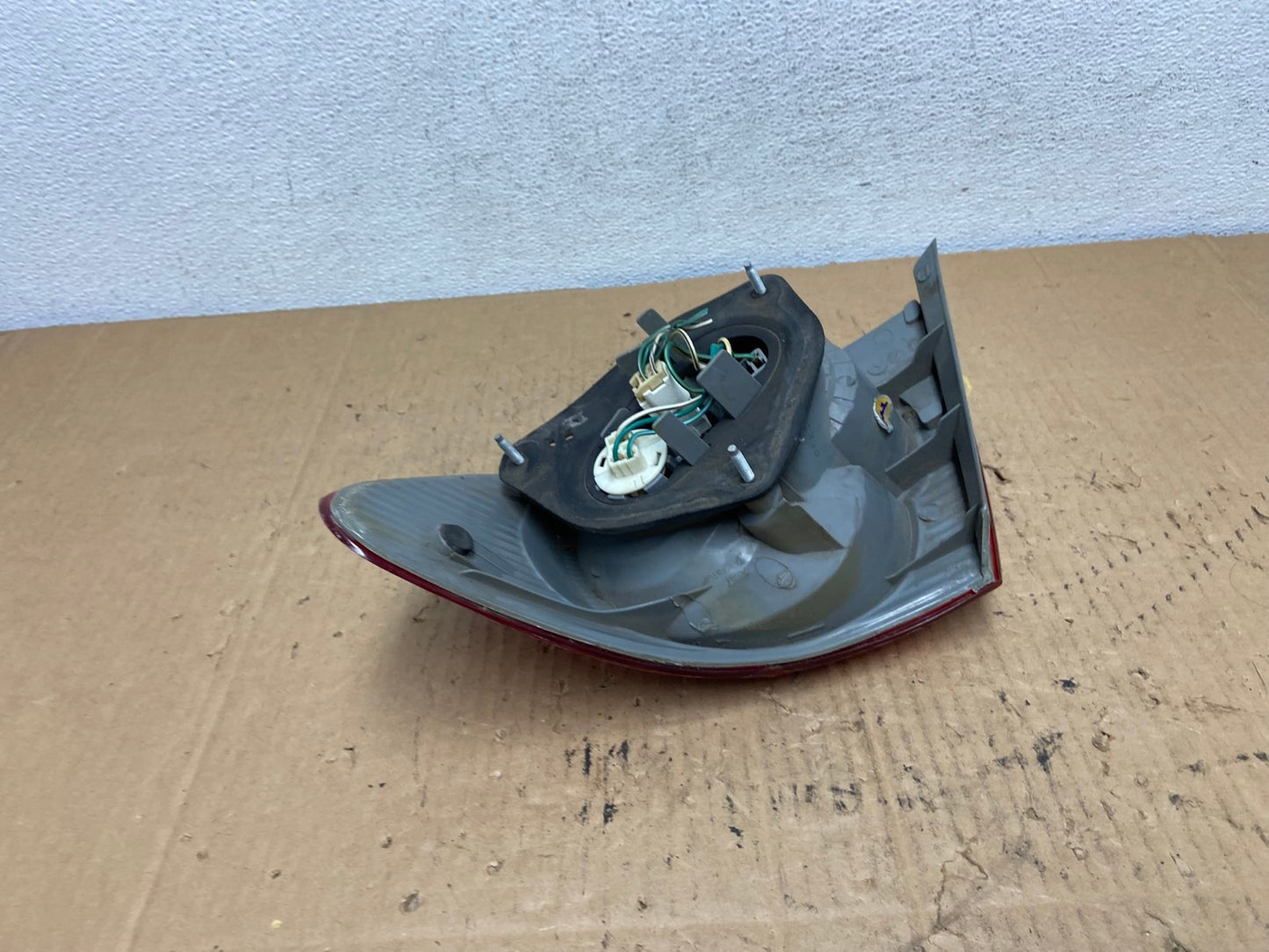 2003 to 2005 Toyota Corolla Left Driver Lh Side Tail Light AD2362 LK3