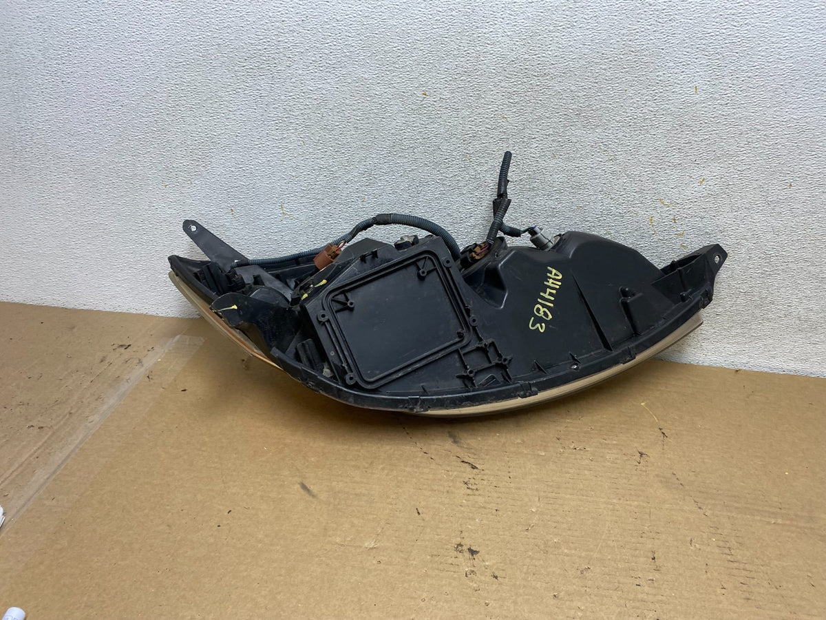 2006 to 2010 Toyota Sienna Left Driver Lh Side Headlight Halogen AH4183 DW10