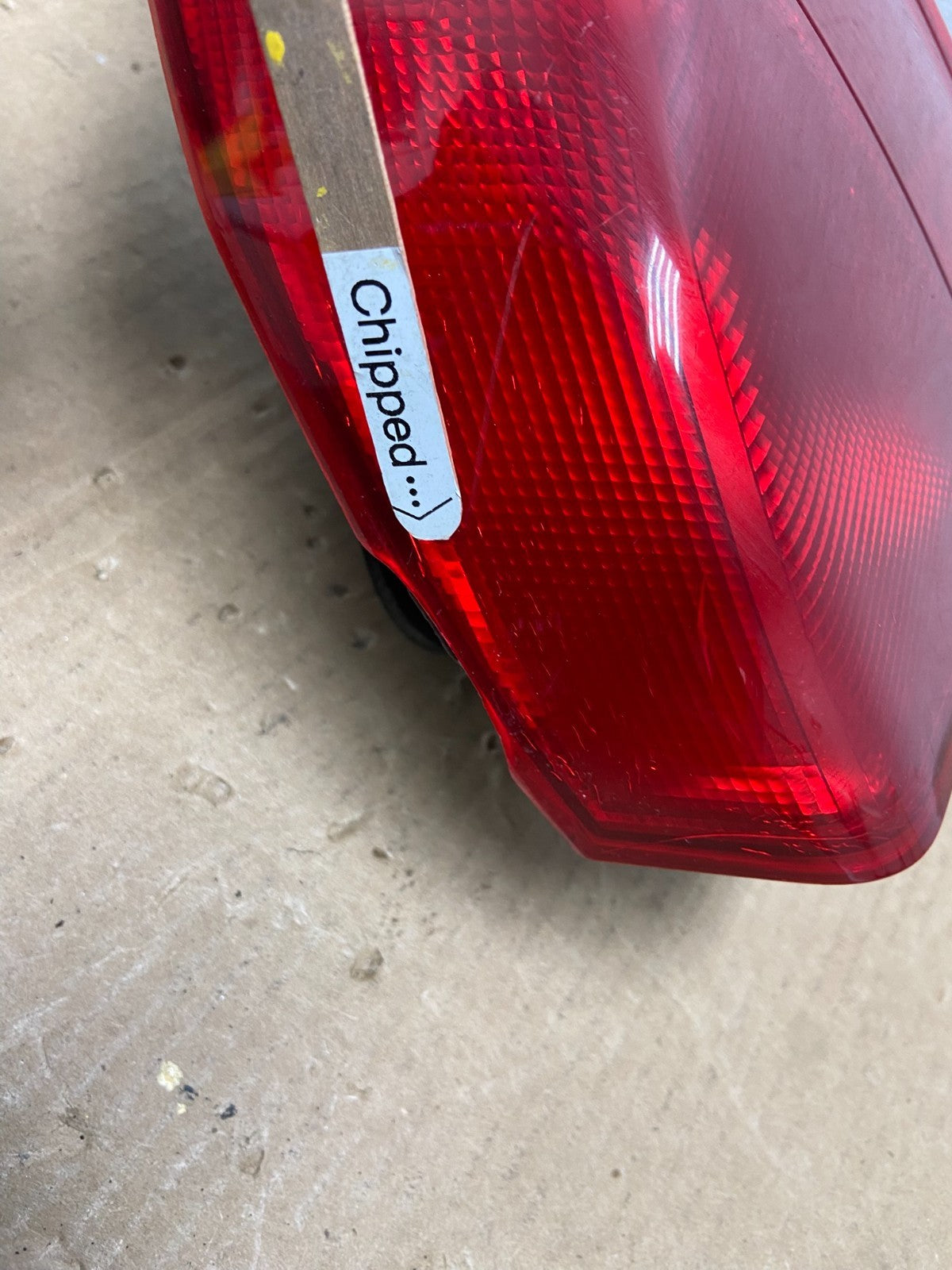 2001 2002 Honda Civic Sedan Right Passenger Rh Side Tail Light OEM AC1133 DW5