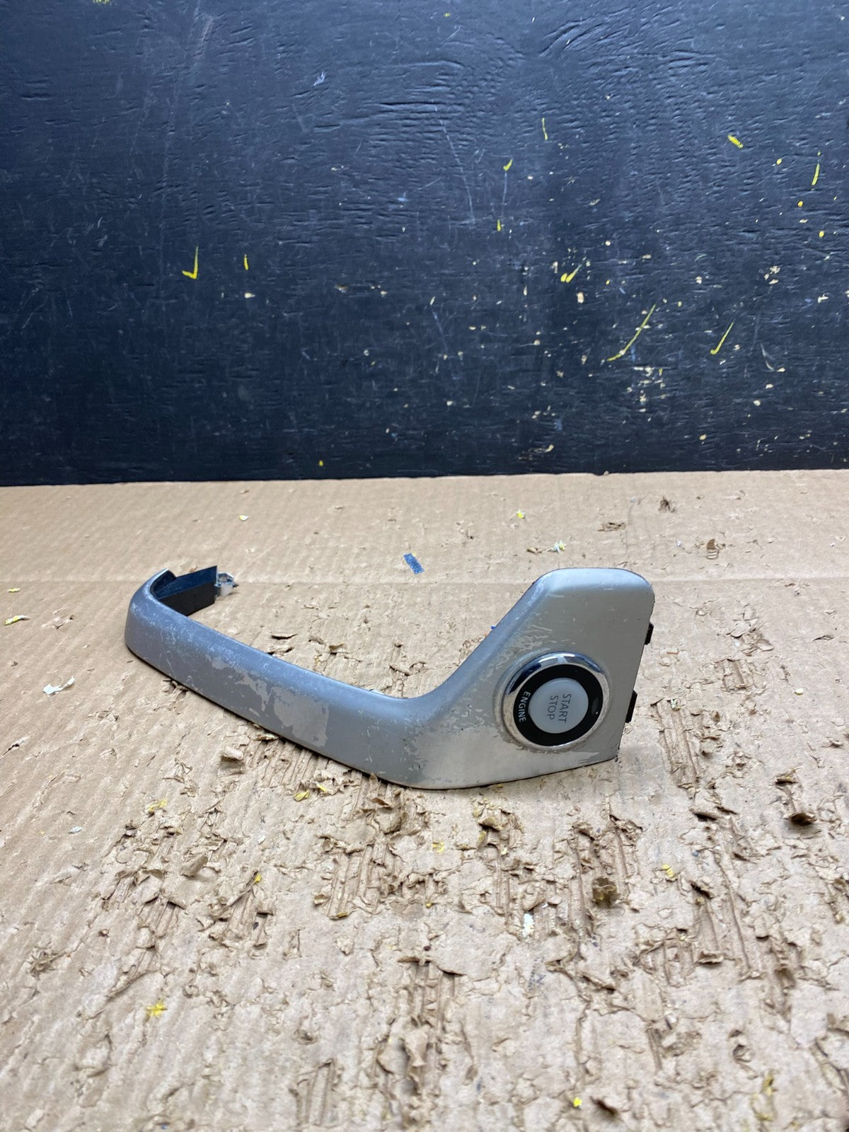 2009 - 2014 Nissan Murano Engine Ignition Start Switch Trim Bezel OEM V7593 DG0