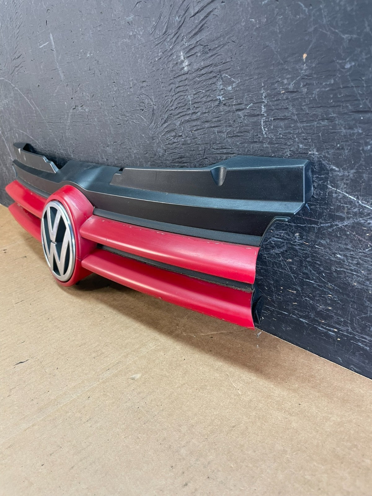 1999 to 2002 Volkswagen Golf Cabrio Front Bumper Grill Grille AE8413 DG1