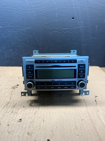 2007 to 2009 Hyundai Santa Fe AM/FM Radio CD Player AC7932 DG0