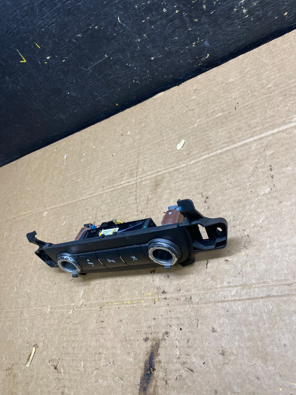 2007 - 2014 Chevrolet Tahoe Yukon Pedal Traction Control Switch OEM W9436 DG1