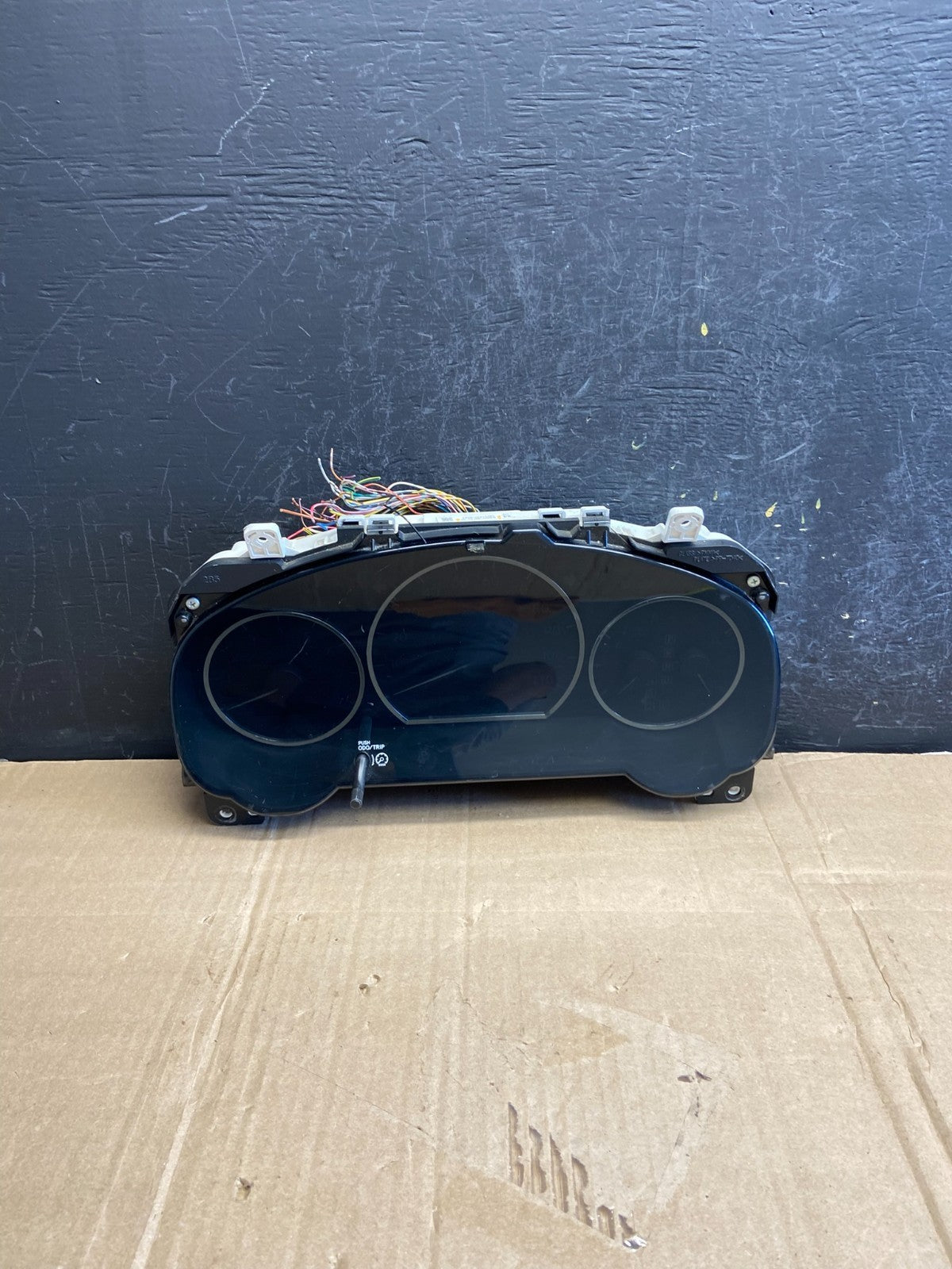 2007 Toyota Sienna Speedometer Cluster Gauge AD7080 DG0