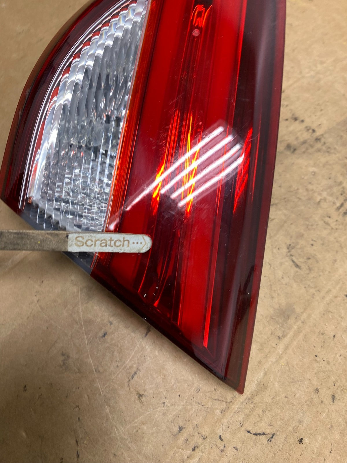 2015 to 2017 Chrysler 200 Sedan Right Passenger Inner Tail Light T2406 DW3