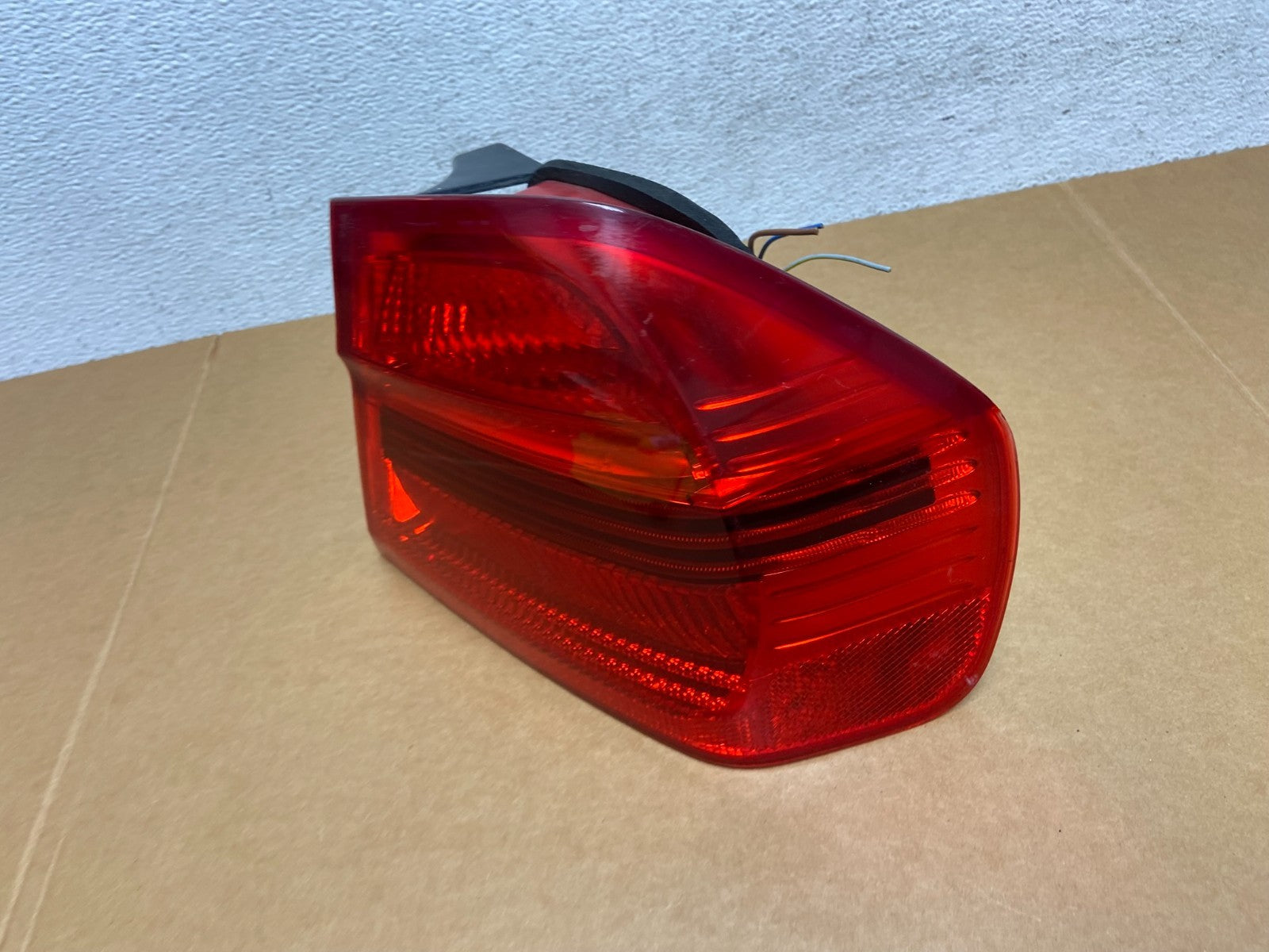 2006 2007 2008 Bmw 328i 3 Series Right Passenger Rh Side Tail Light AD8866 DW1