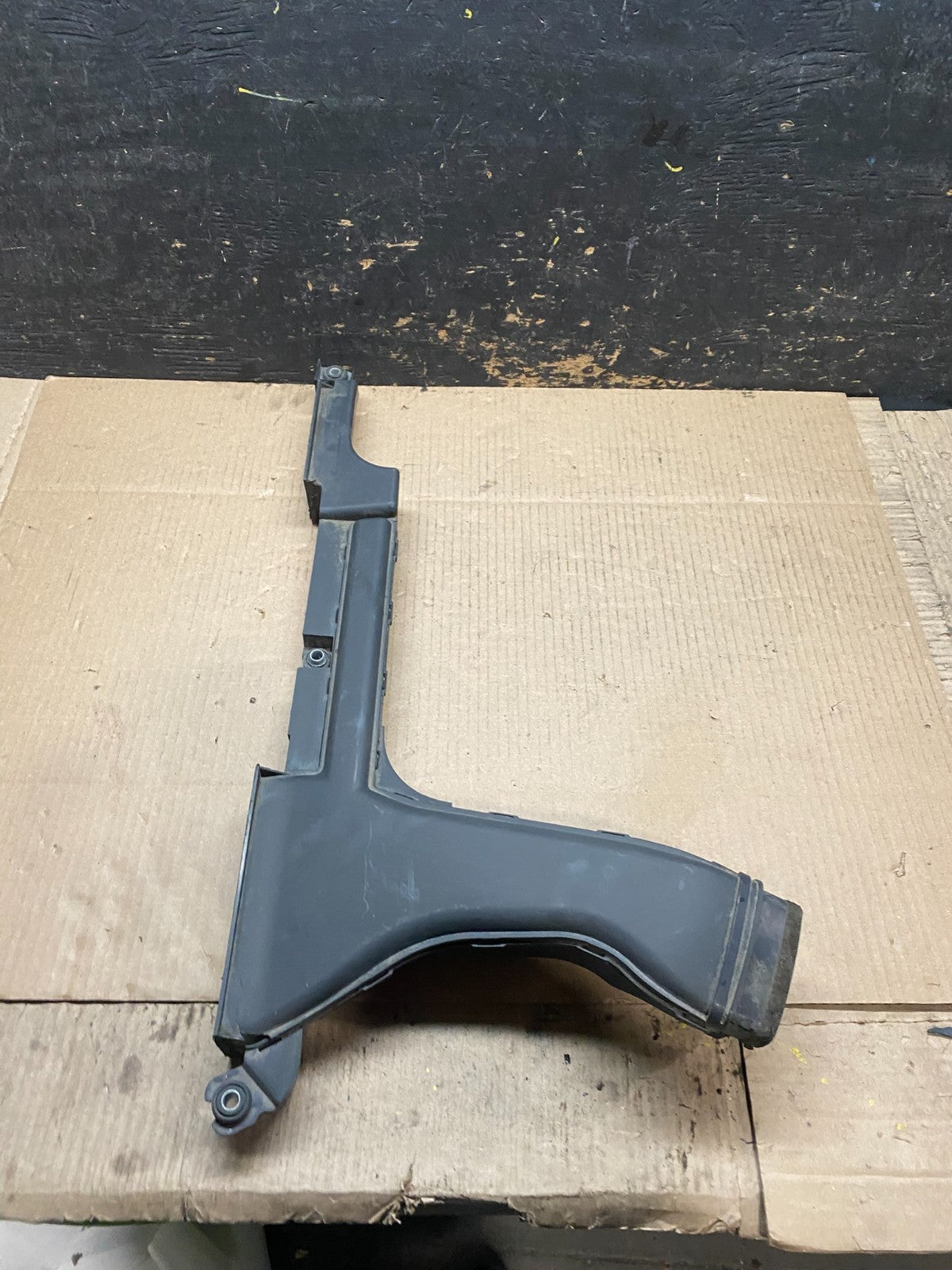 2009 to 2014 Nissan Maxima Upper Air Intake Duct  OEM w5714 DG3