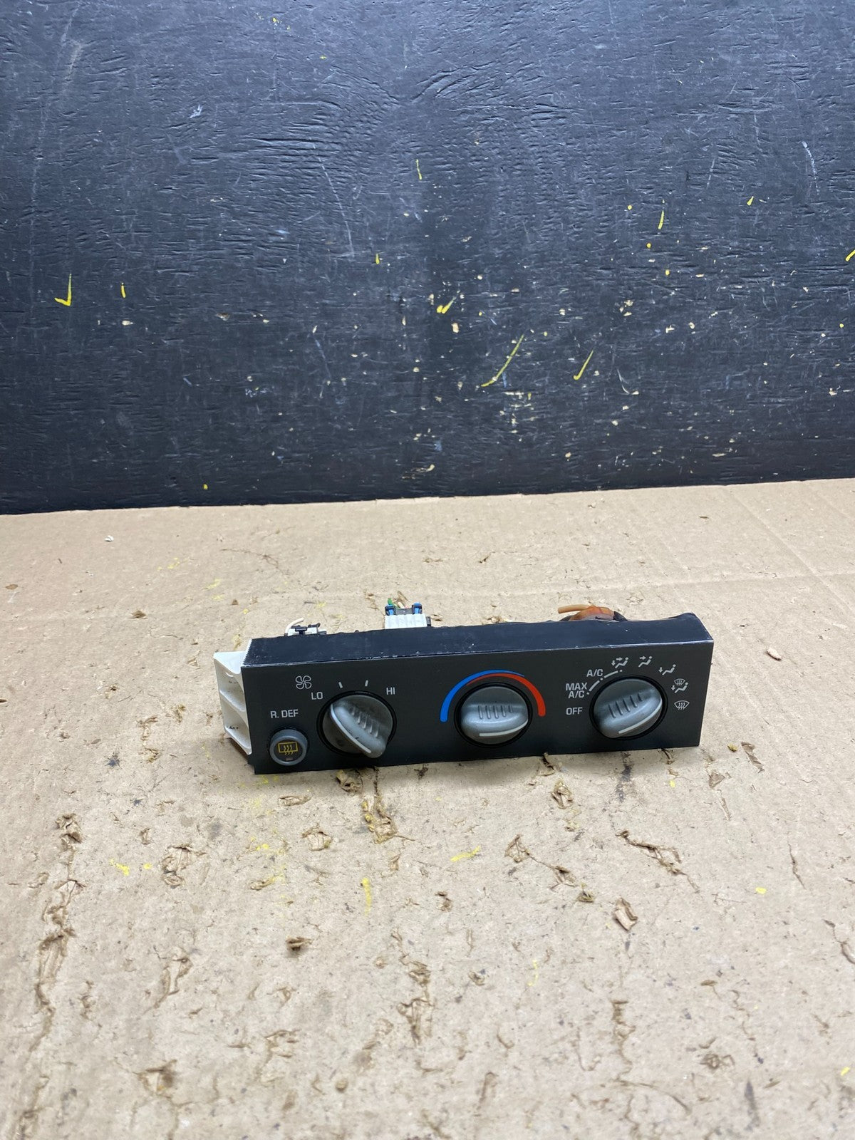 2001 - 2007 GMC Chevrolet Express 1500 Climate Control A/C u5497 DG0