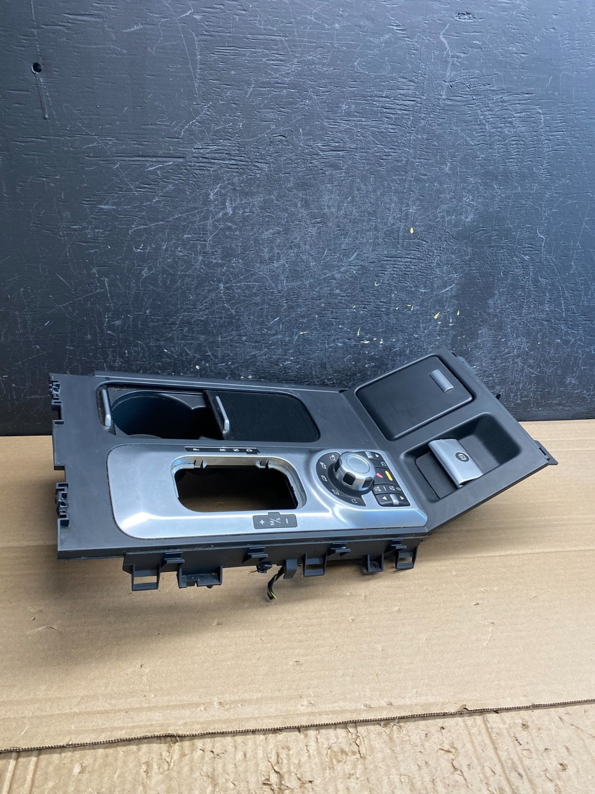2007 to 2012 Land Range Rover Center Console Terrain Shifter Bezel AG0052 DG1