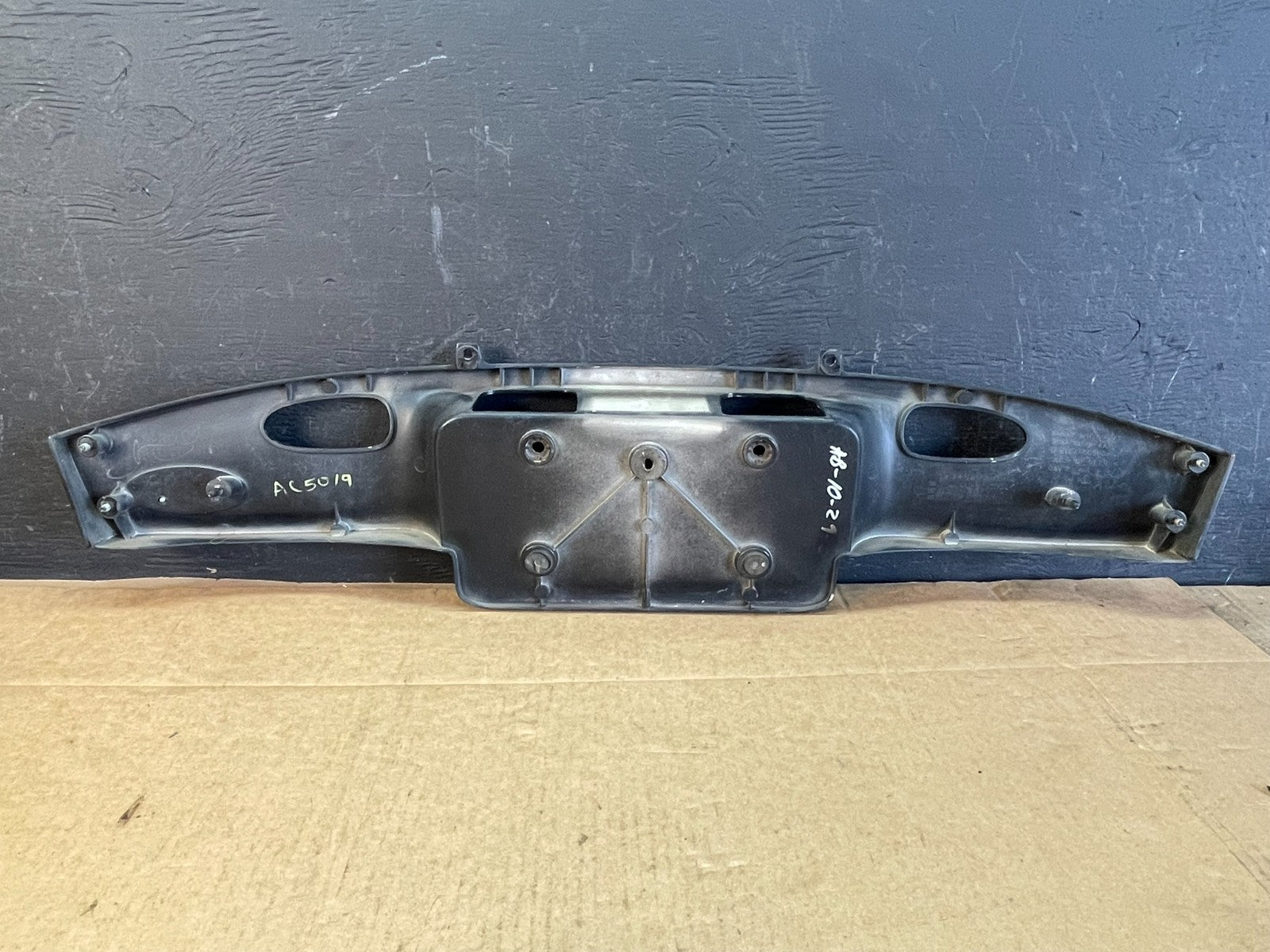 1998-2003 Ford escort ZX2 Rear Trunk License Plate Reverse Light Panel ac5019 DG6