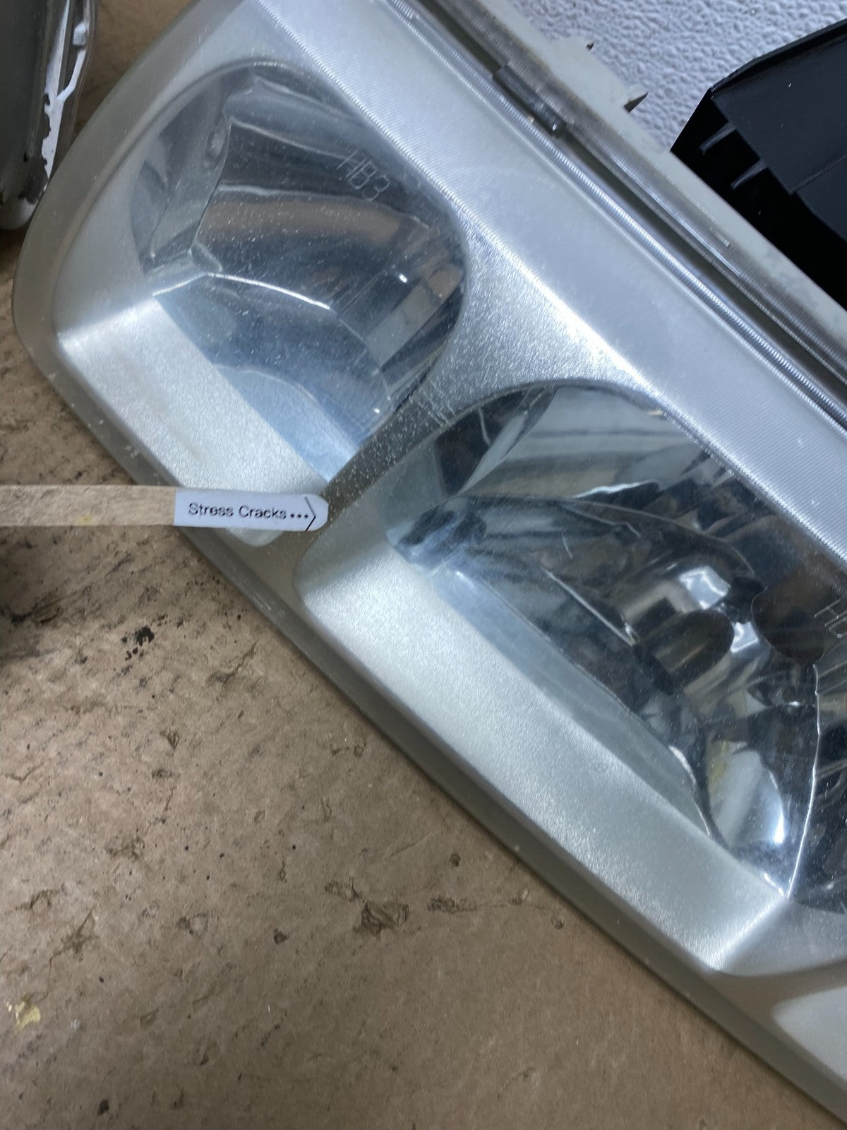 2002 2003 2004 Saturn Vue Left+Right Set Side Headlights Oem AC1609 DW6