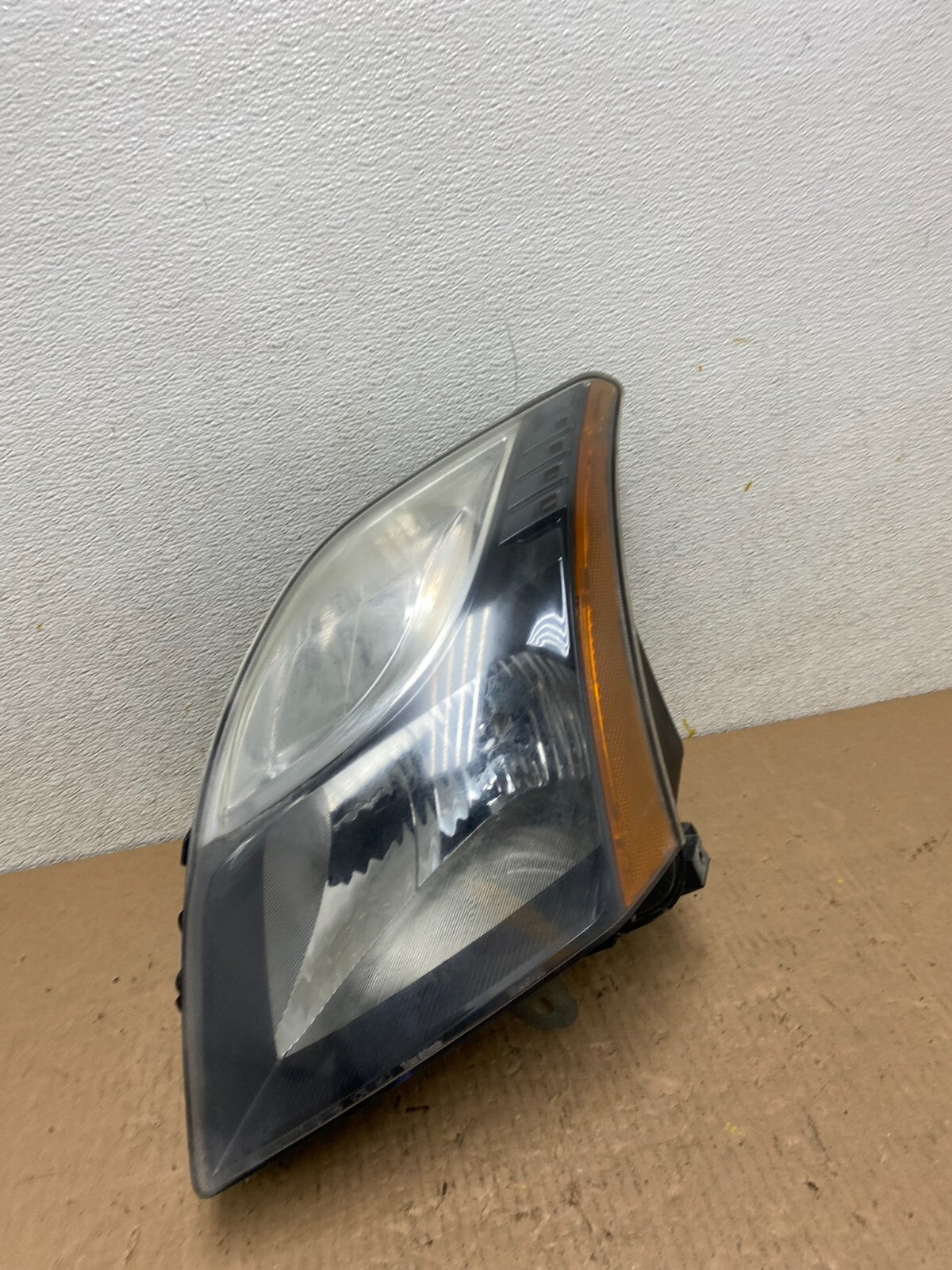 2010-2012 Nissan Sentra Halogen Left Driver LH Black Headlight N1359 DW0