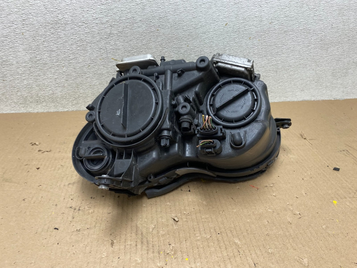 2003-2005 Mercedes Benz W209 CLK CLK350 Right Passenger Xenon Headlight R8198 DW7