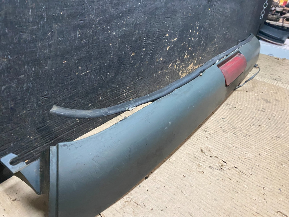 1996 to 2002 Chevrolet Express 3rd Third Brake Light Trim Spoiler W6085 DG2