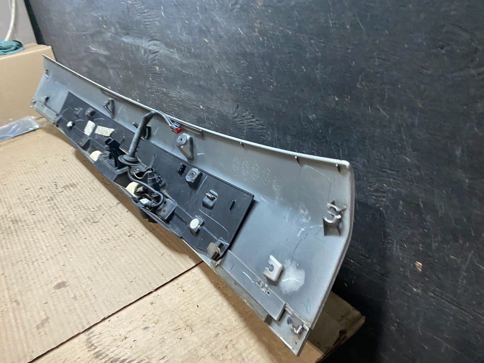 2011 to 2016 Chrysler Town & Country Tailgate Trim w/ Camera Panel OEM V2518 DG11