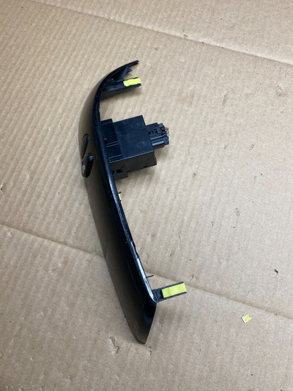 2004 to 2010 Toyota Sienna Switch Key Light Indicator Bezel Trim u5899 DG1