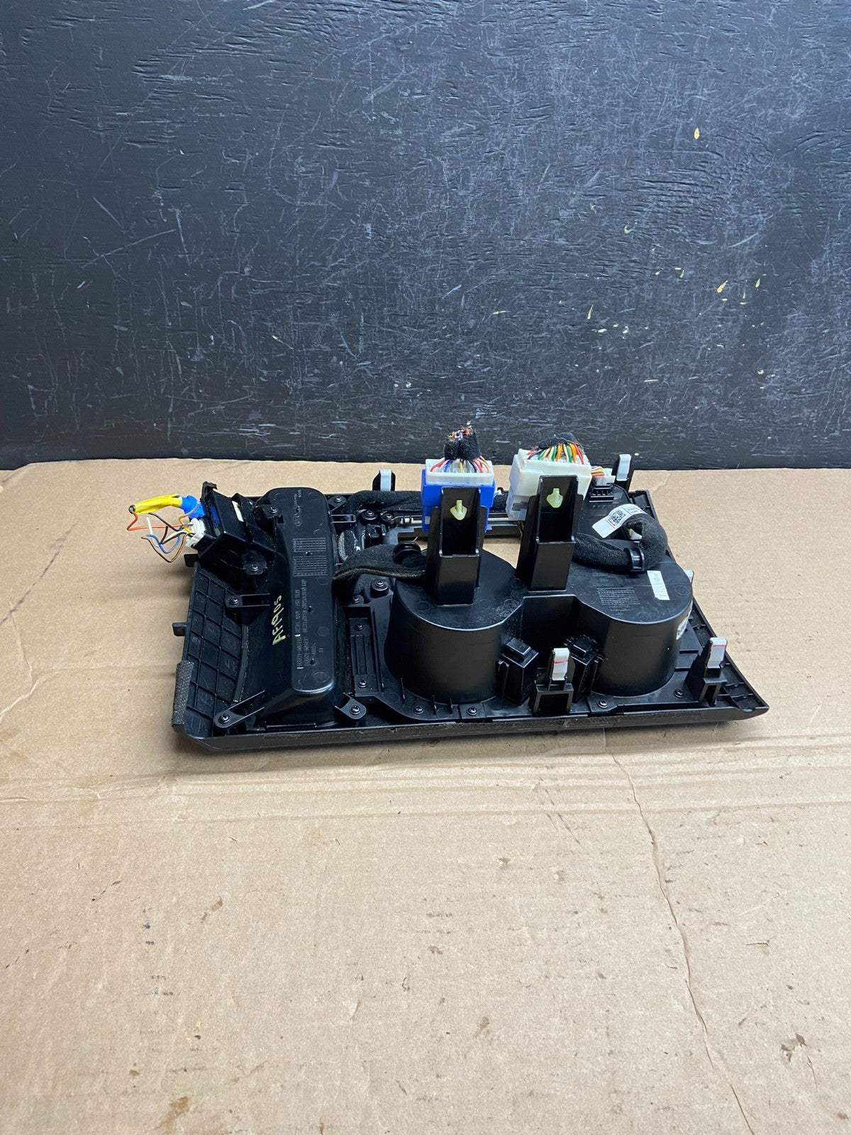 2015 to 2018 Kia Sedona Console Cover Shifter Lever Cup Holder AF1905 DG4