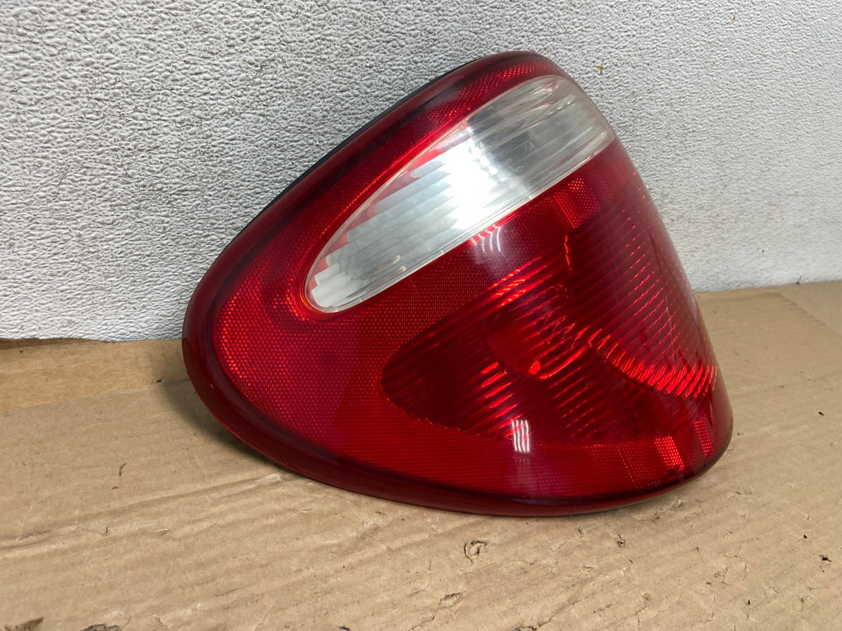 2004 to 2007 Dodge Grand Caravan Left Driver Lh Tail Light DEPO AG8337 LK1