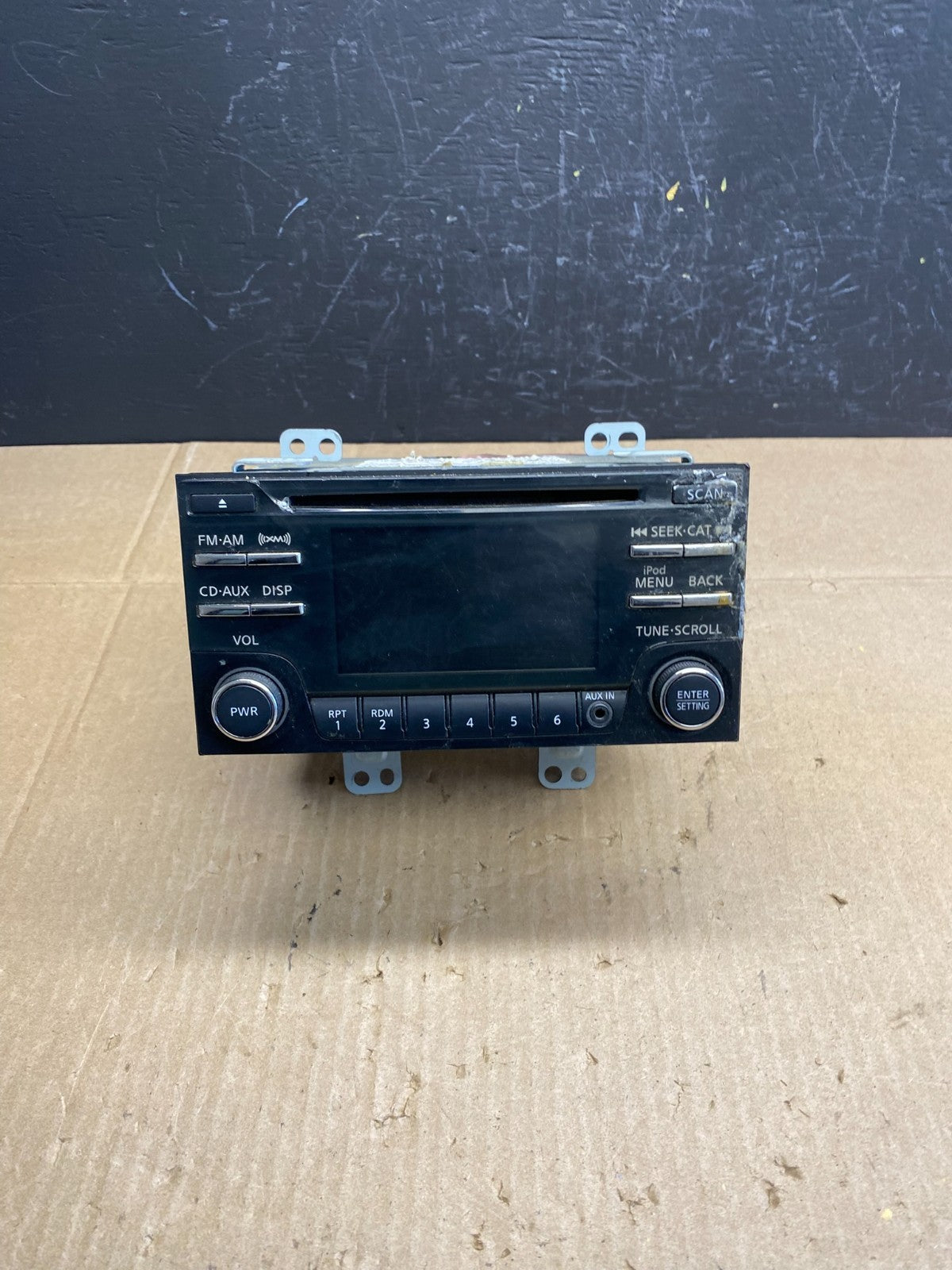 2012 to 2015 Nissan Rogue AM FM XM Radio CD Player Screen Receiver AB9498 DG0