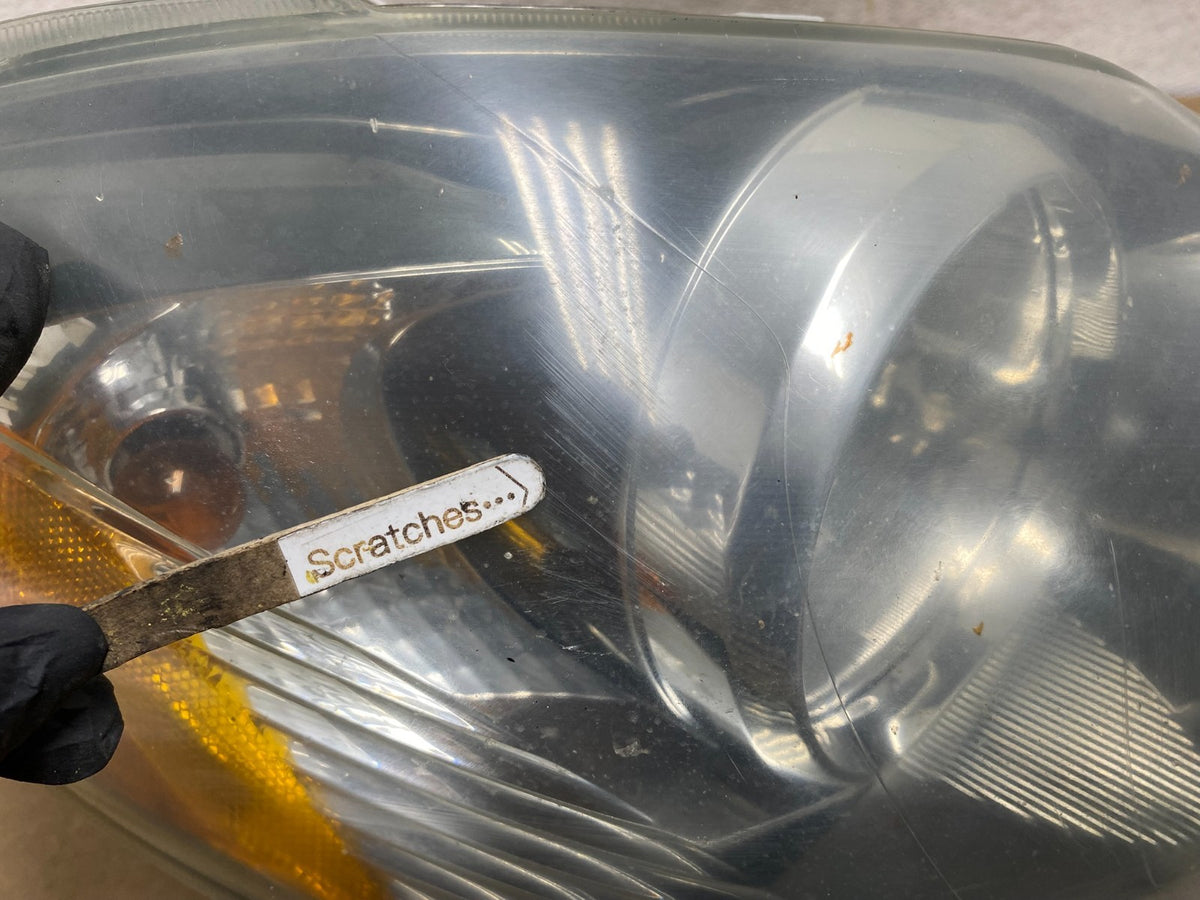 2005 to 2008 Toyota Corolla Right Passenger RH side Headlight AH4167 DW3