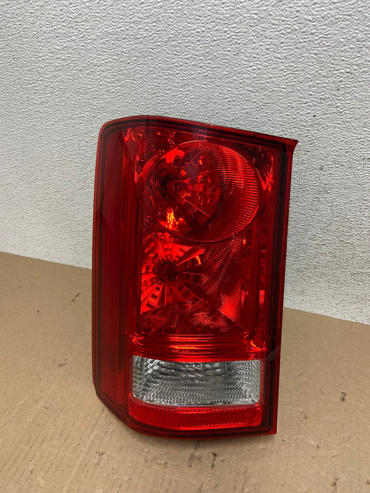 2009 to 2015 Honda Pilot Left Driver Lh Side Tail light AE7308 LK0