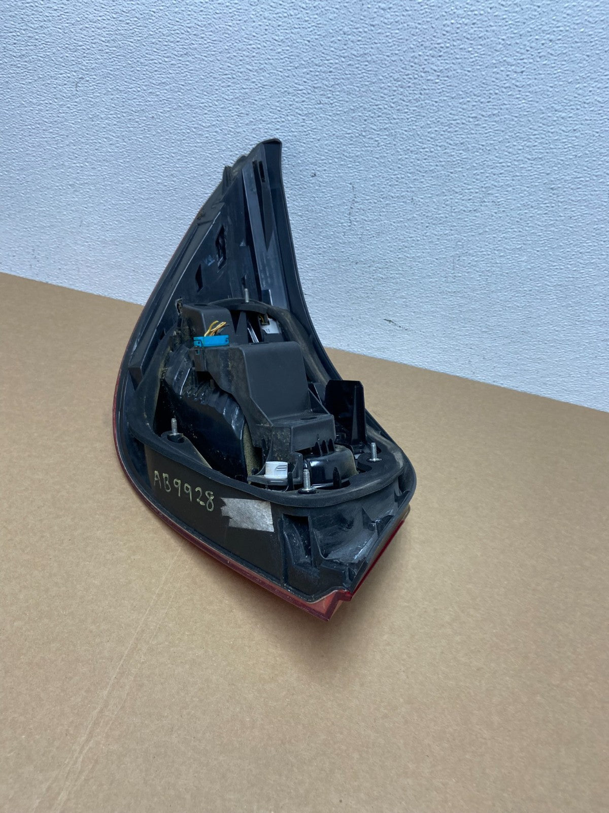 2008 2009 2010 BMW 5 525i 530i Right Passenger Rh Tail Side Light Oem AB9928 DW5