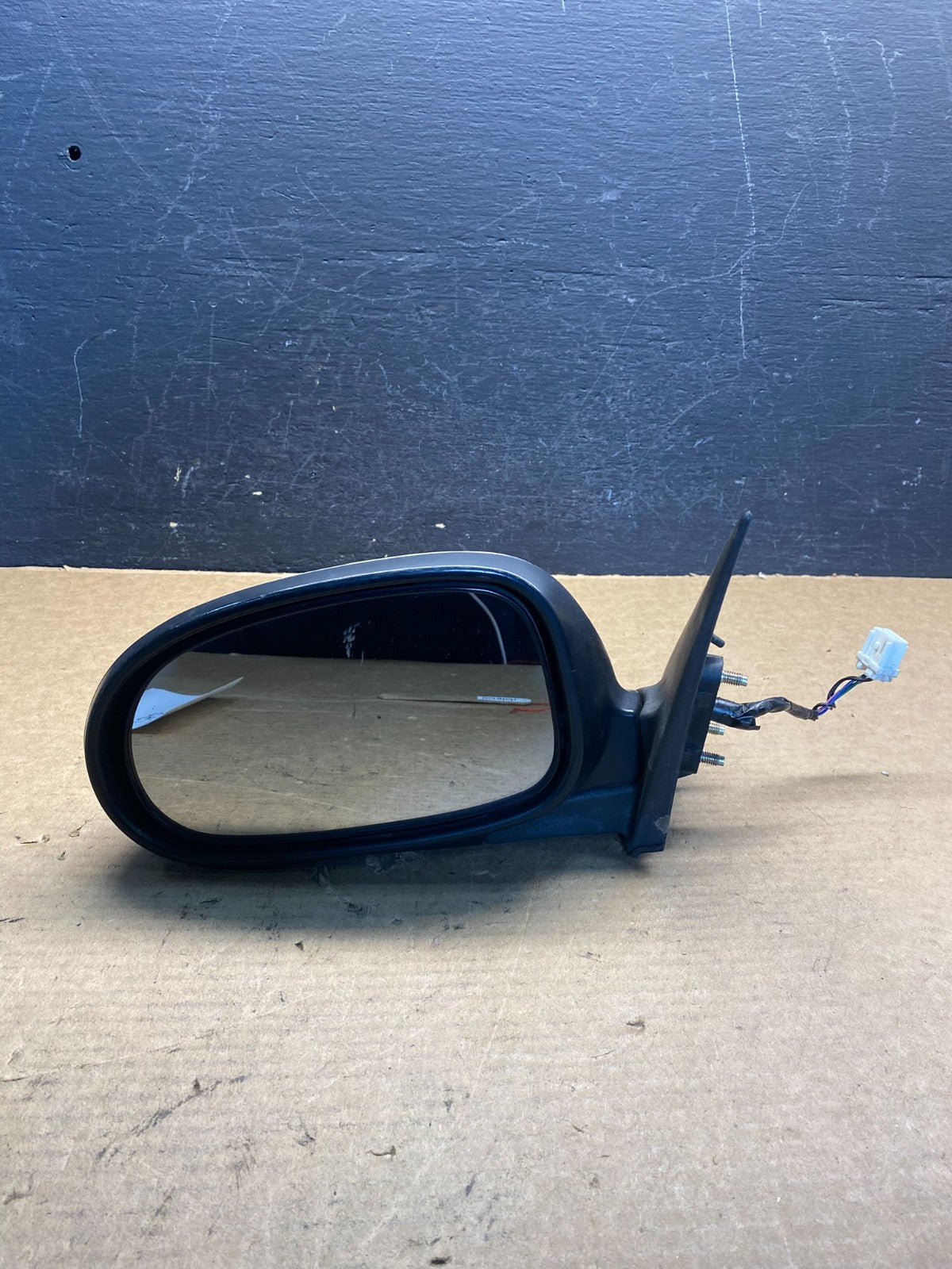 2000 - 2004 Infiniti i30 i35 Front Left Driver LH View Door Mirror AD9909 DW8