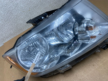 2011-2013 Jeep Grand Cherokee Right Passenger Halogen Headlight Z6879 DW4