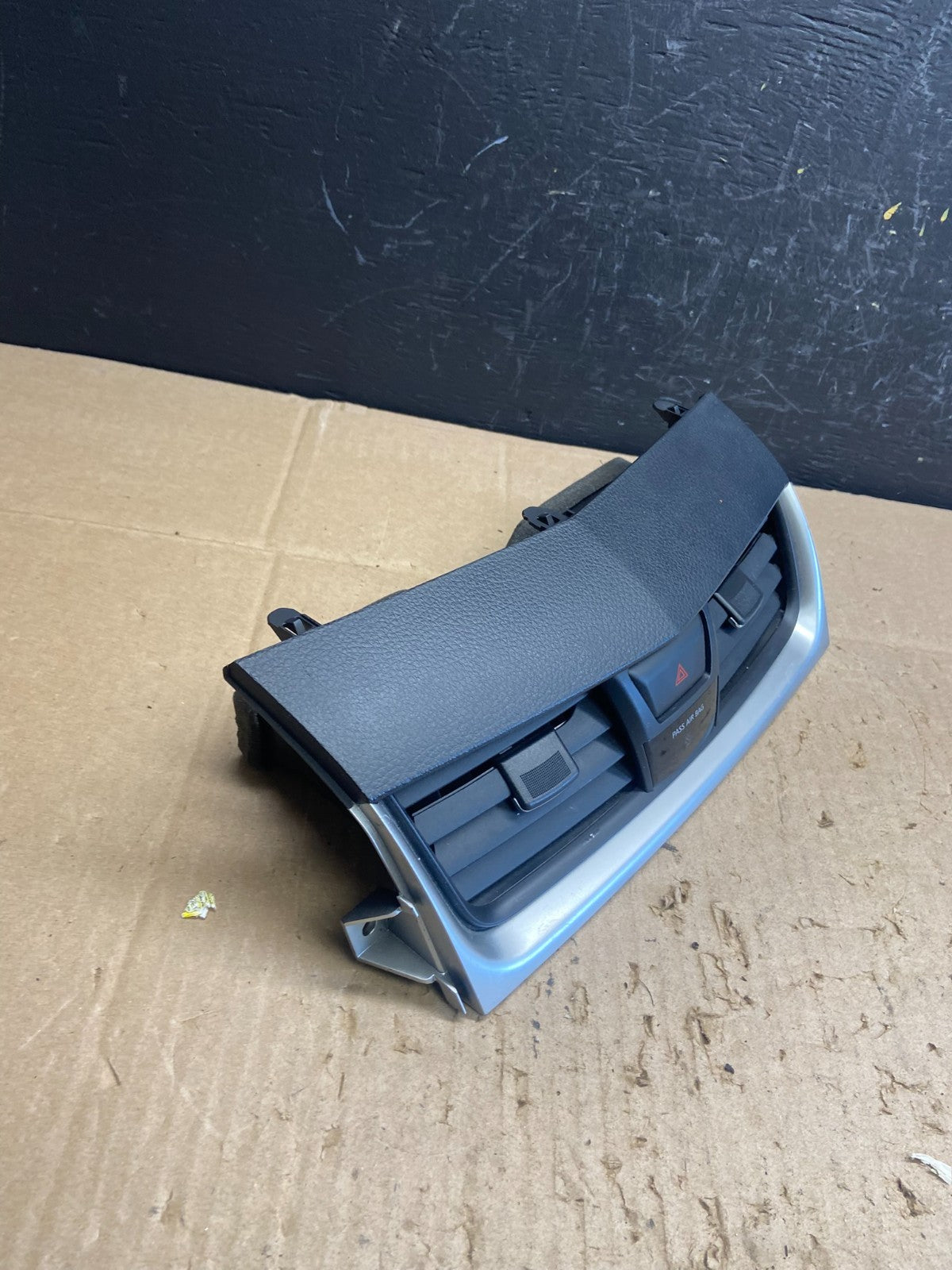 2016-2018 Nissan Altima Center Dash Vents Ac Air Vent Trim Panel Bezel AB9676 DG1