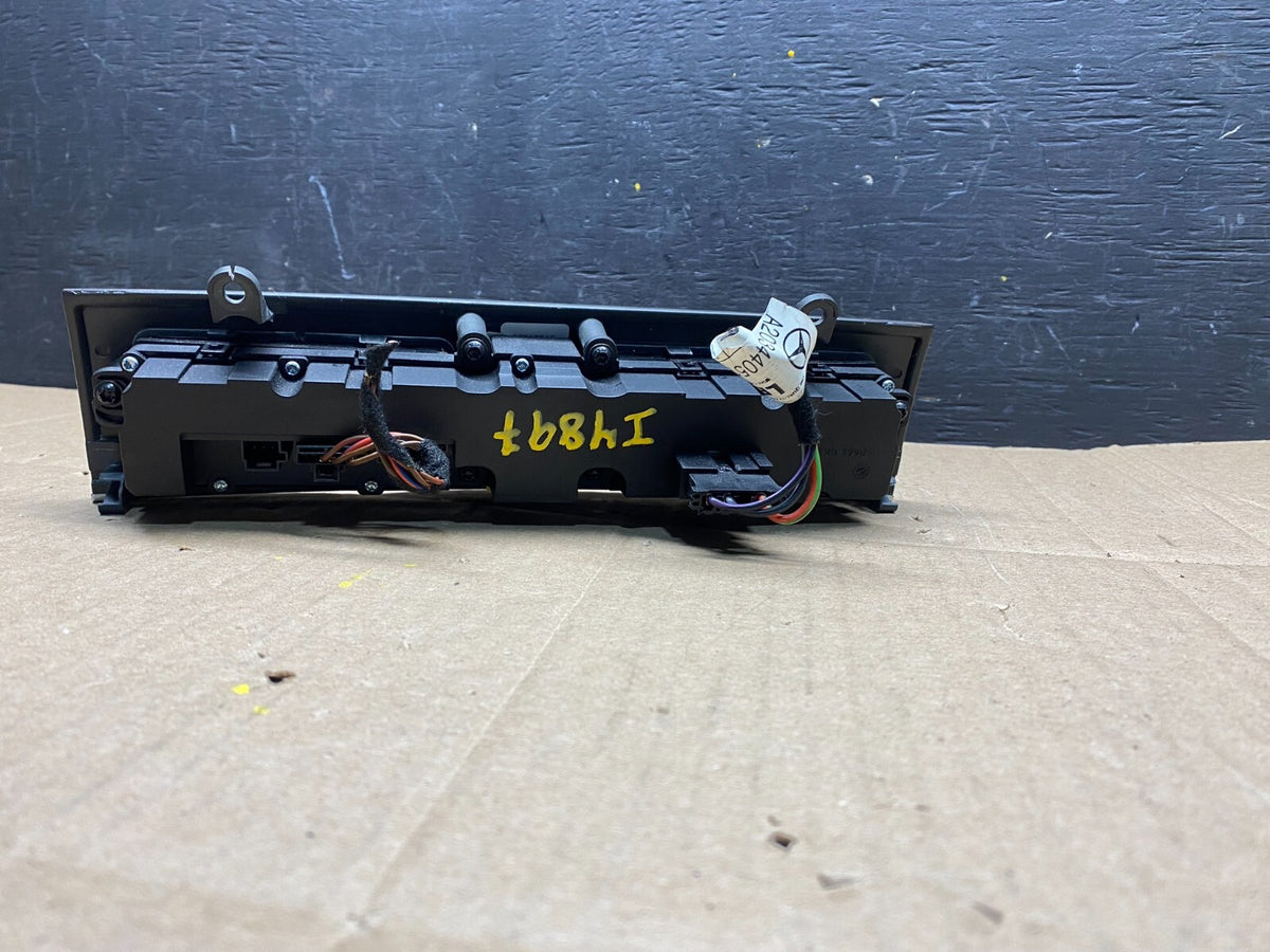 2005 - 2007 Mercedes C230 C240 Center Console Switch Control Unit I4897 DG14