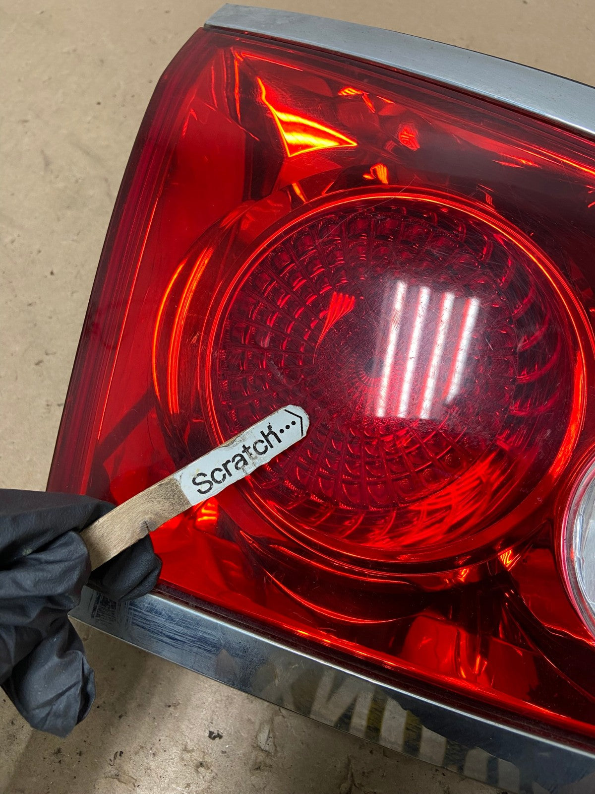 2008 - 2012 Buick Enclave Left Driver Lh Inner Tail Light AG5465 LK3