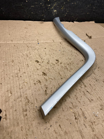2011 to 2014 Ford Edge Right Passenger Side Trim Panel Bezel y7899 DG1