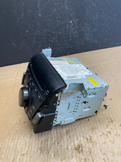 2012-2013 Hyundai Azera Am Fm Cd Player Radio Receiver Oem  AB9629 DG3