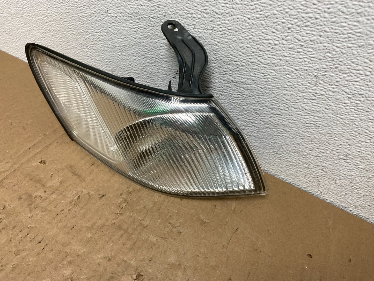 1997 1998 1999 Toyota Camry Right Passenger RH Turn Signal AB6942 DW2