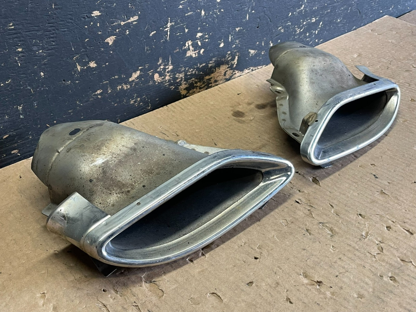 2010 to 2018 Mercedes W212 E350 CLS550 Rear Right Left Side Exhaust Tip Y97301