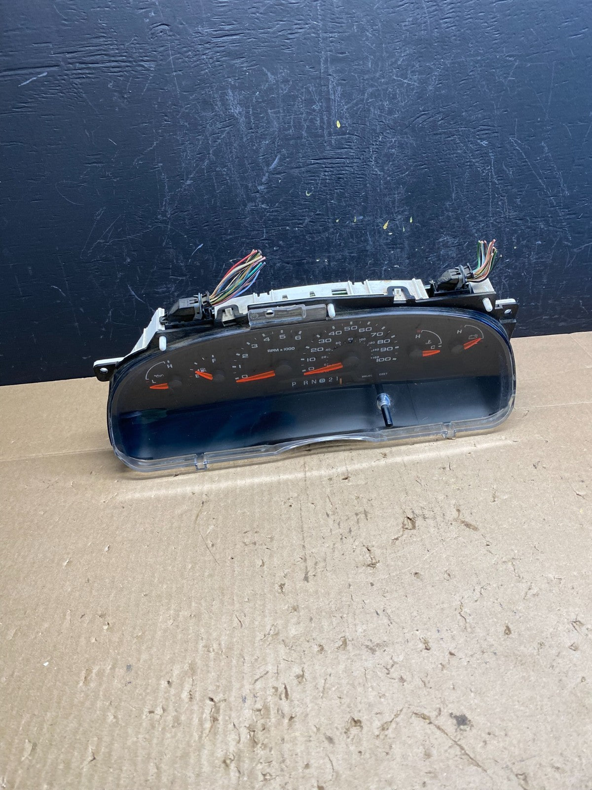 2006 Ford E350 Gauge Speedometer Cluster ac6672 DG0