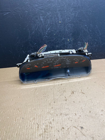 2006 Ford E350 Gauge Speedometer Cluster ac6672 DG0