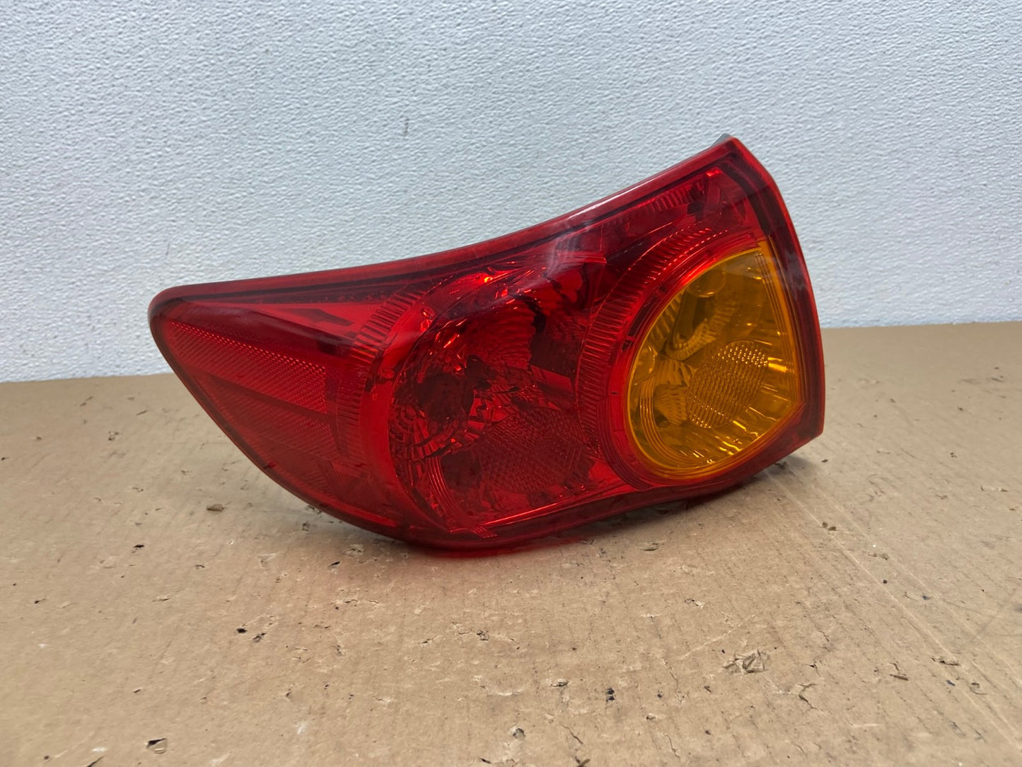 2009 to 2010 Toyota Corolla Left Driver Lh Side Tail Light Oem AB6710 LK0