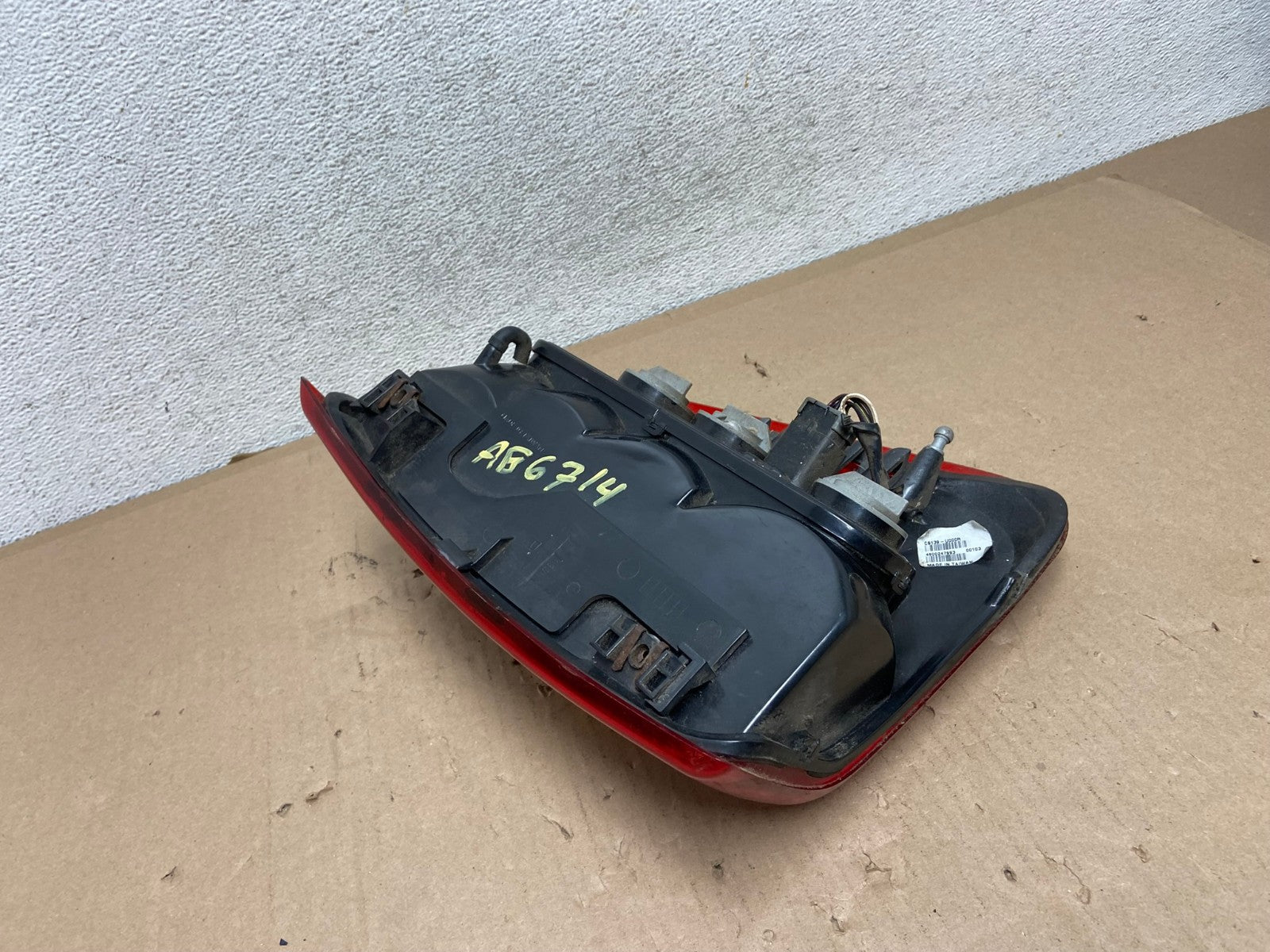 1999-2004 Jeep Grand Cherokee WJ Right Passenger Rh Tail Light AG6714 LK4