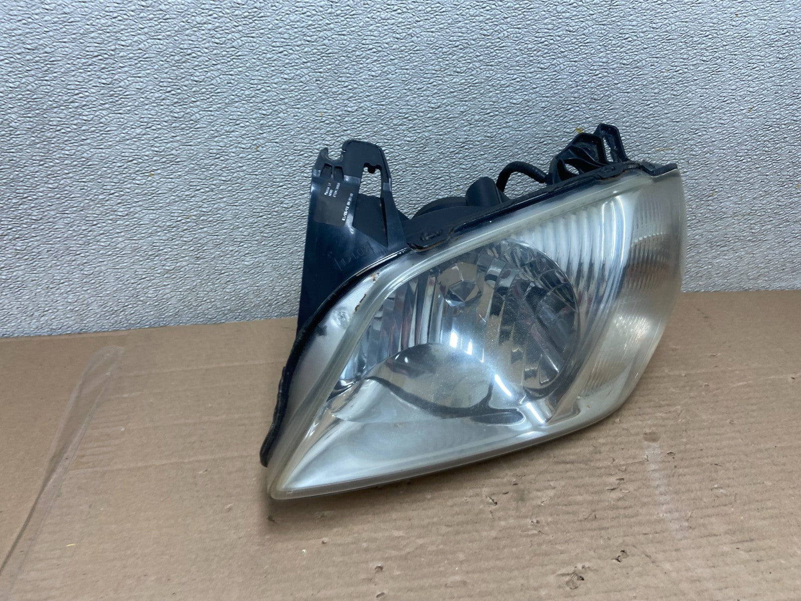 2001 to 2004 Mazda Tribute Left Driver Lh Side Halogen Headlight Oem AA8754 DW2