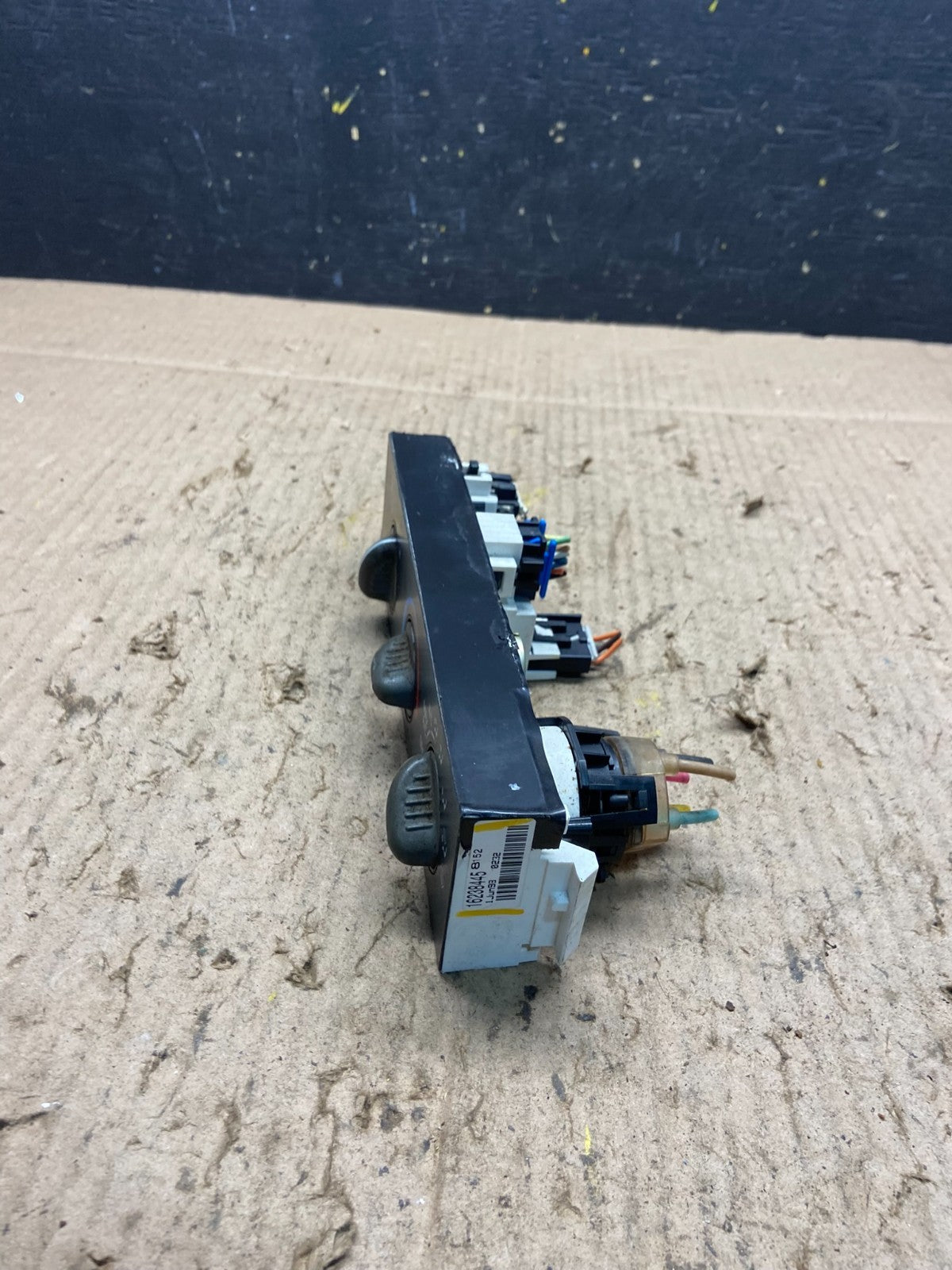 2001 - 2007 GMC Chevrolet Express 1500 Climate Control A/C Q1117 DG2