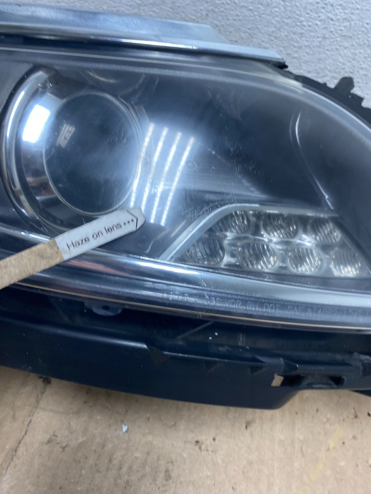 2013-2016 Lincoln Mks Right Passenger RH Xenon HID Headlight AE6863 DW4