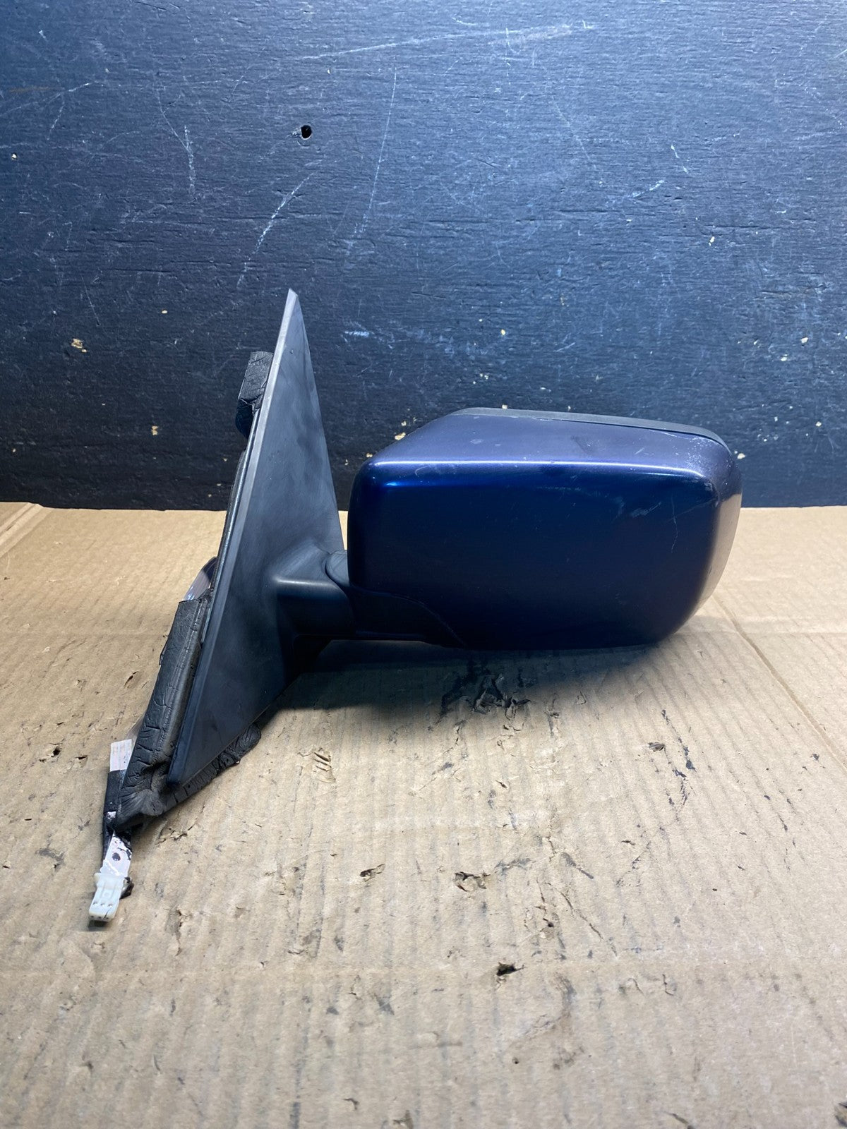 2001 to 2006 BMW 325i Left Driver LH Side View Door Mirror OEM ab0708 DG0