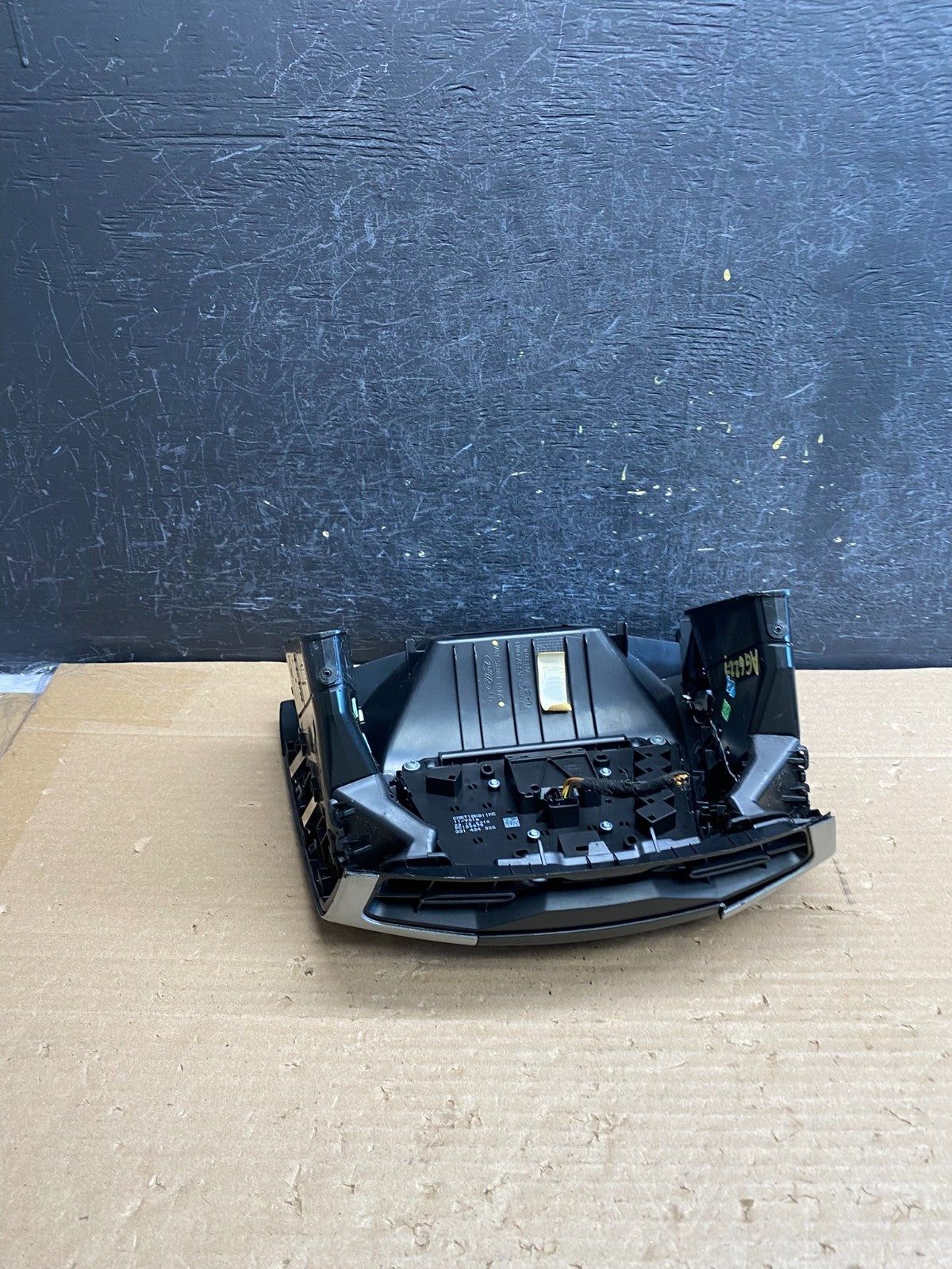 2012 to 2014 Ford Focus Radio Control Panel Trim w/ Bezel ag6227 DG4