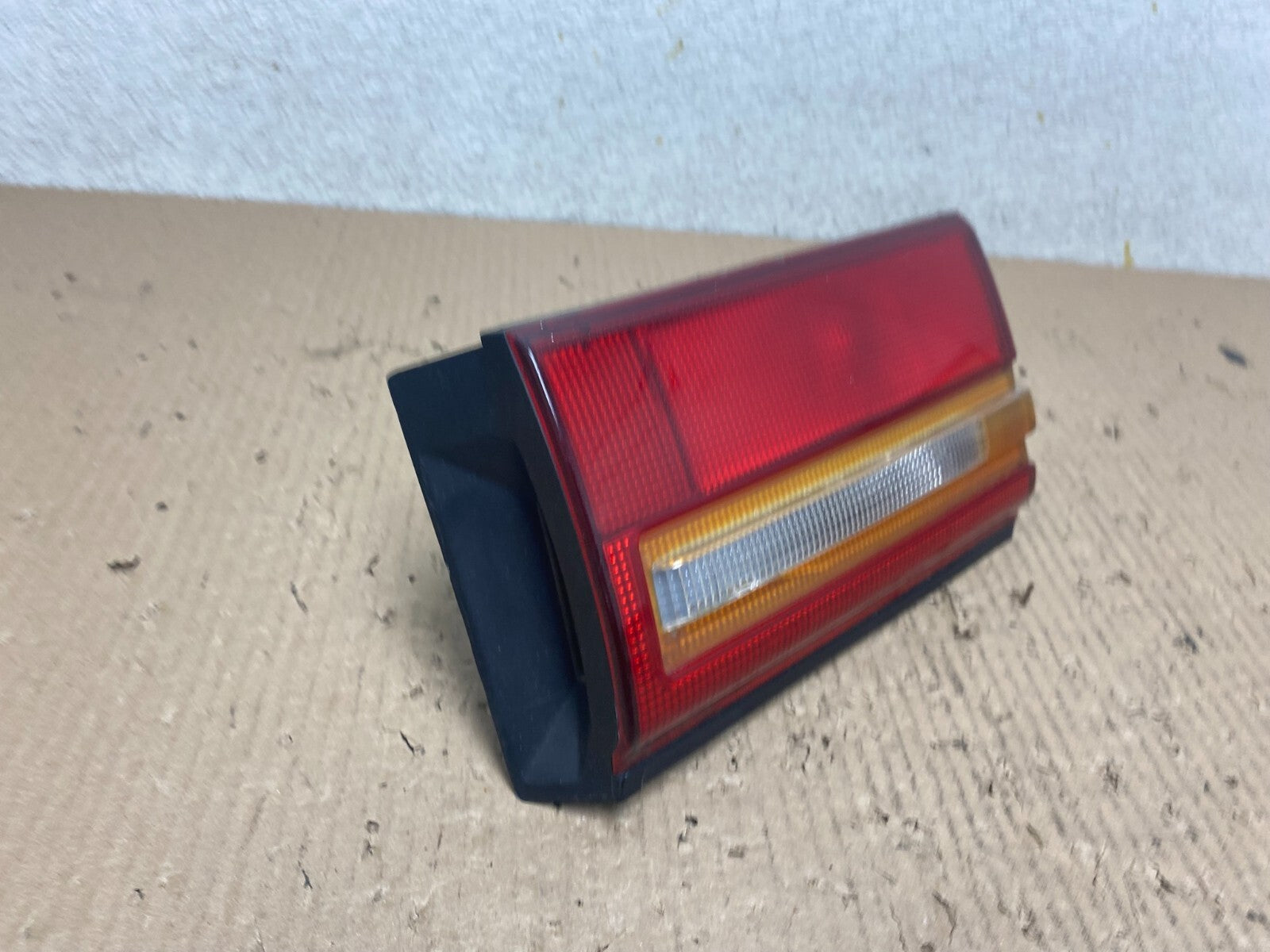 1990 - 1991 Toyota Camry Right Passenger Inner Tail Light Oem M9468 DW1