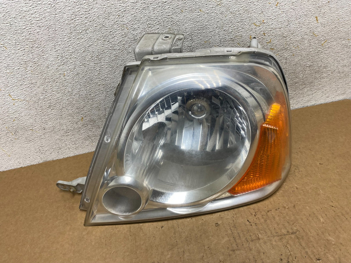 2004 to 2006 Suzuki XL-7 XL7 Left Driver LH Side Halogen Headlight AI3408 DW0