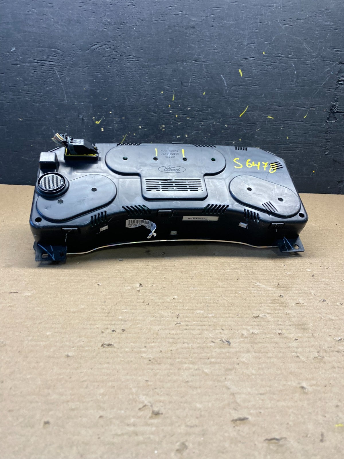 2007 2008 Ford  Expedition Speedometer Cluster Gauge 7l1t-10849-rb s6478 DG6