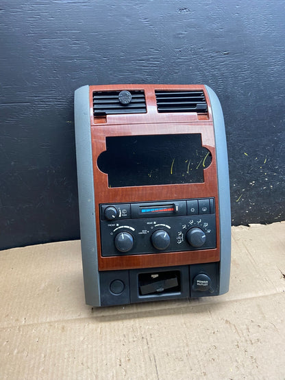 2005-2009 Dodge Durango Heat AC Climate Temperature Control Radio Bezel y5315 DG0