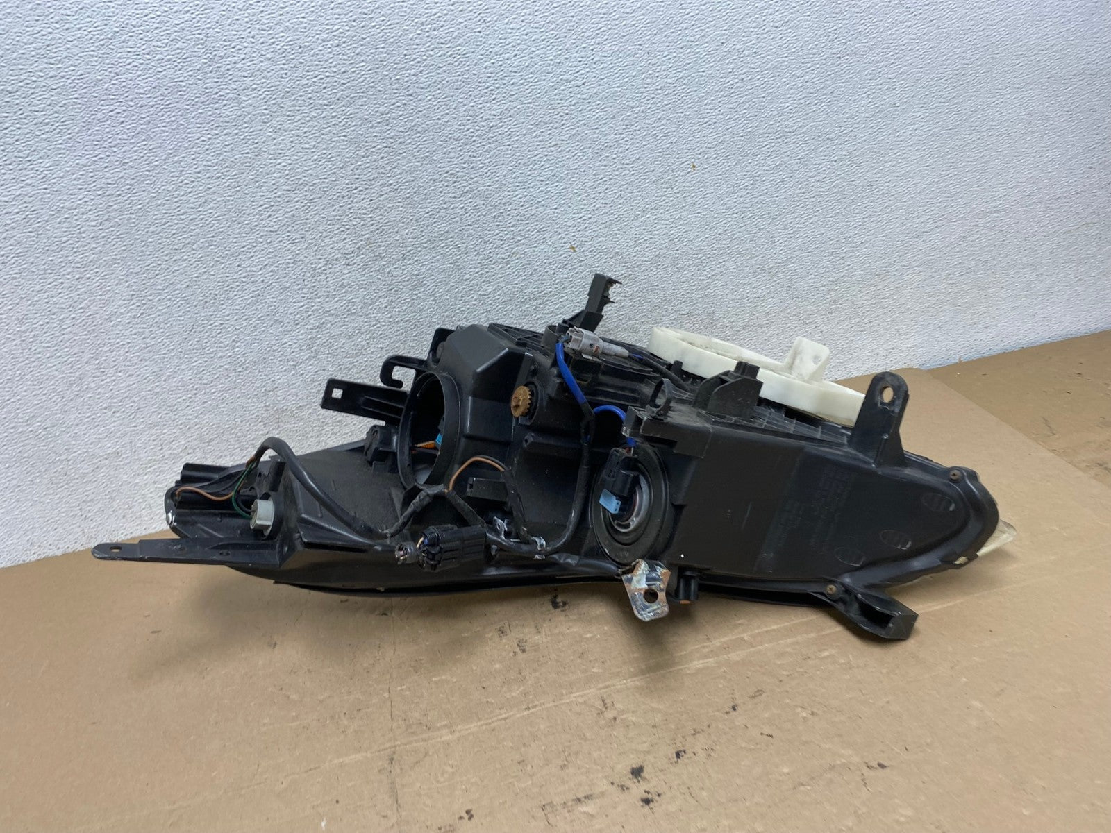 2008-2015 Infiniti EX35 EX37 QX50 Right Passenger Halogen Headlight AF4570 LK9