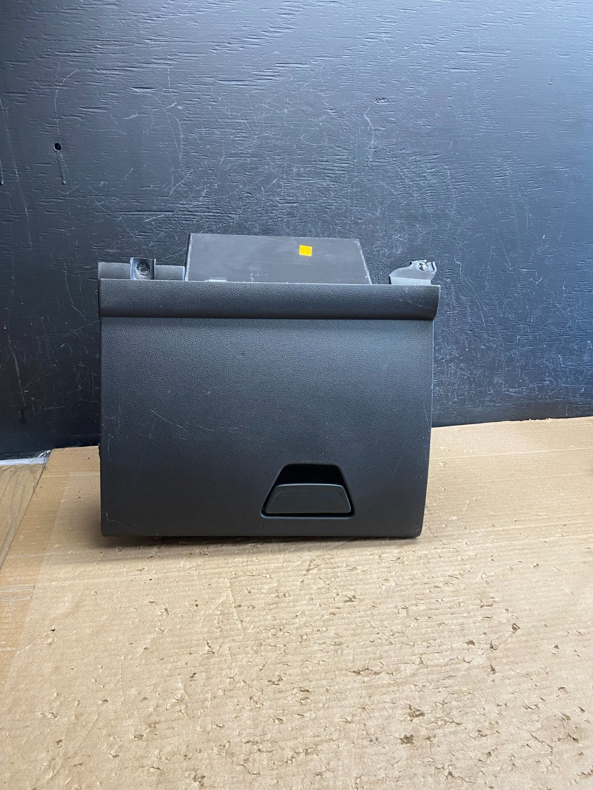 2013 to 2016 Ford Escape Front Right Passenger Storage Glove Box AG8571 DG0